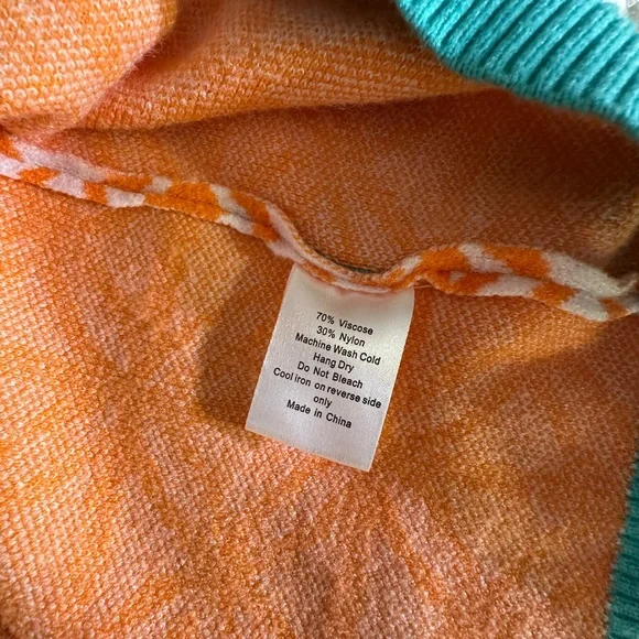 Bold Retro Knit Tee – XXL – The Oblong Box Shop - Picture 4 of 10